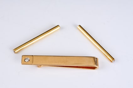 18k GOLD COLLAR BAR & 14k GOLD TIE CLIP w/ DIAMOND