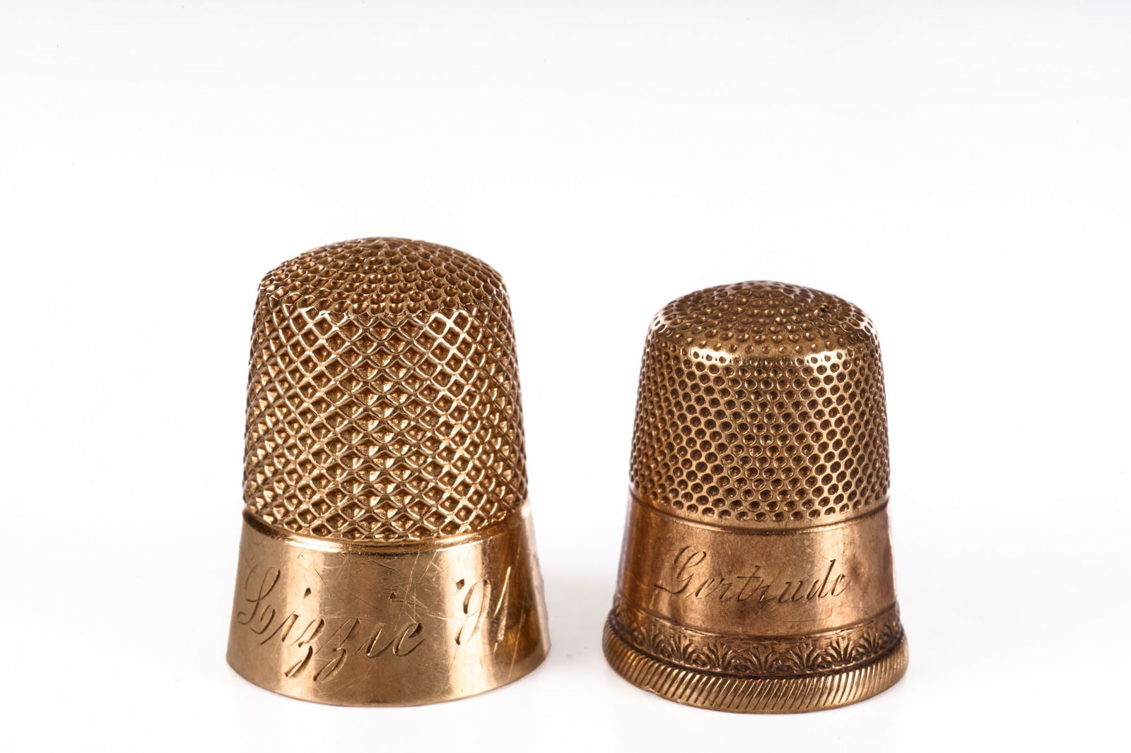 (2) VICTORIAN 14k GOLD THIMBLES (1 of 4)