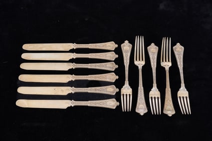 TIFFANY & CO. STERLING PERSIAN FORKS & KNIVES