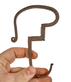 EXCEPTIONAL EARLY WROUGHT IRON POT LIFTER
