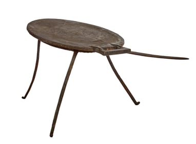 EARLY PUDDLE CAST FLAT IRON GRIDDLE with STAND