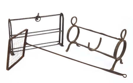 CLAY PIPE DRYING RACK, APPLE ROASTER & STRAINER
