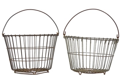 PAIR of WIRE CLAMMING BASKETS