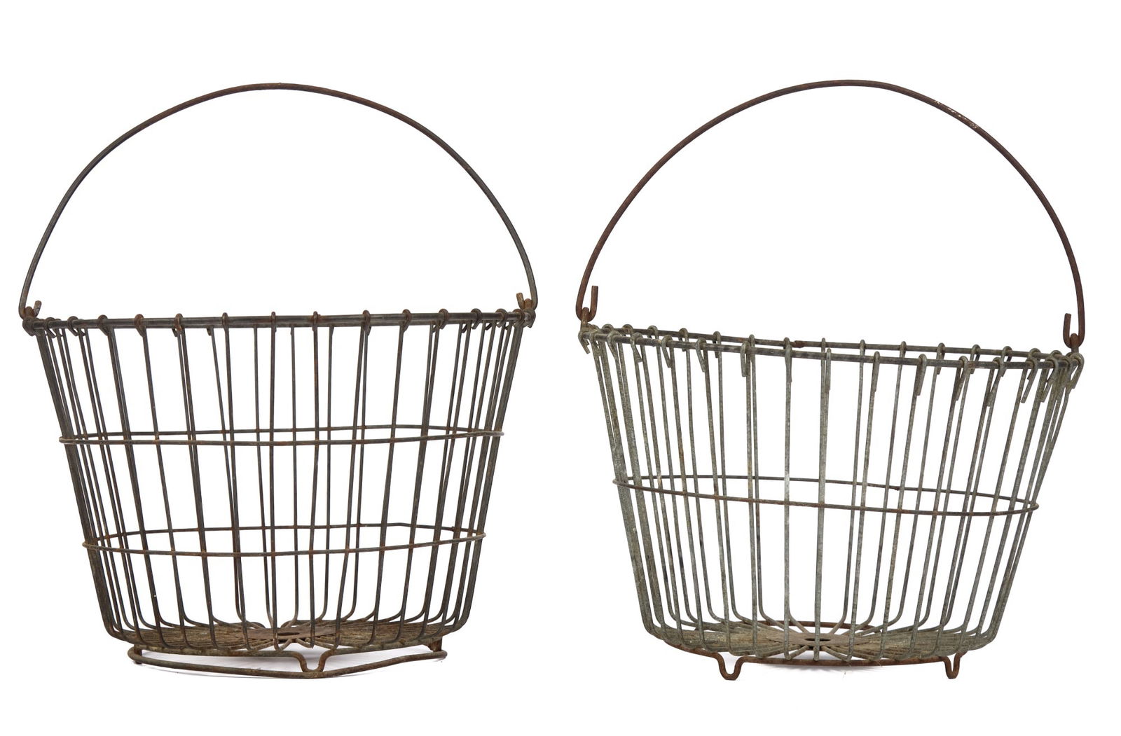 PAIR of WIRE CLAMMING BASKETS (1 of 4)