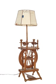 DOUBLE SPINNING WHEEL INCORPORATED INTO FLOOR LAMP