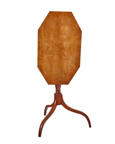 (19th c) OCTAGONAL SPIDER LEG TILT TOP STAND
