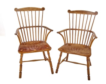 PAIR OF ENGLISH WINDSOR ARMCHAIRS