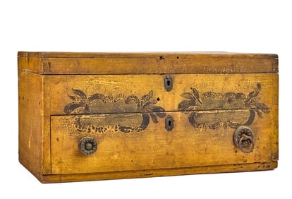 c.1830 DOVETAILED PAINT DECORATED BOX