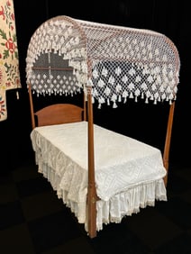 (19th c) PENCIL POST MAHOGANY & PINE CANOPY BED