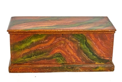 POLYCHROME VINEGAR GRAINED (6) BOARD CHEST