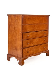 COUNTRY CHIPPENDALE (3) DRAWER BLANKET CHEST