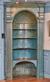 (18th c) PAINTED ARCHITECTURAL CORNER CUPBOARD (1 of 9)