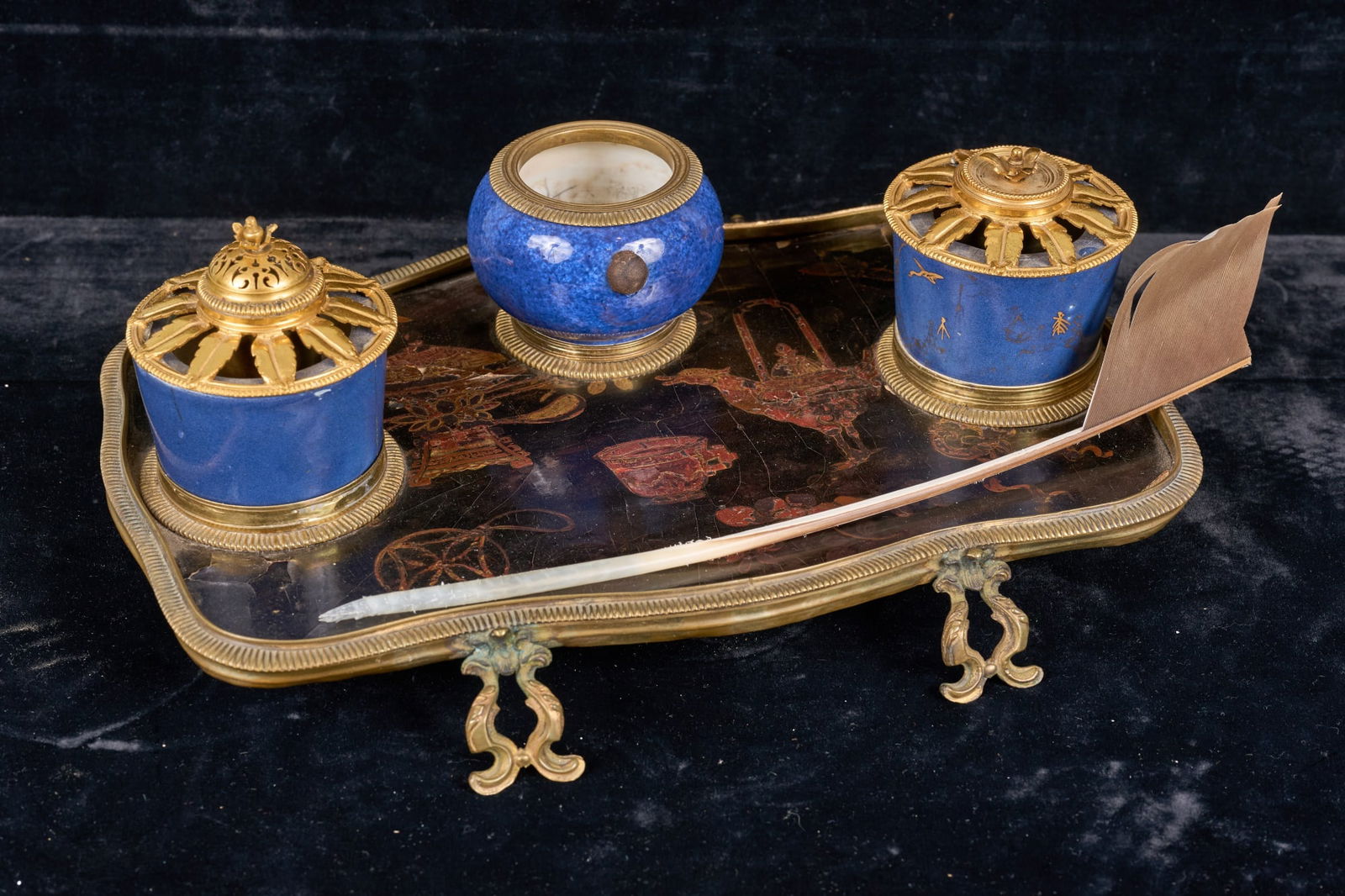 LOUIS XV ORMOLU MOUNTED CHINOISERIE ENCRIER (1 of 10)