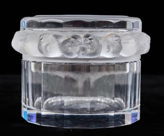 LALIQUE "ROBINSON/MESANGES" CRYSTAL POWDER BOX