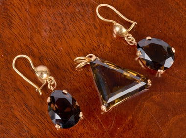SMOKEY QUARTZ SUITE w 22KGOLD SETTINGS