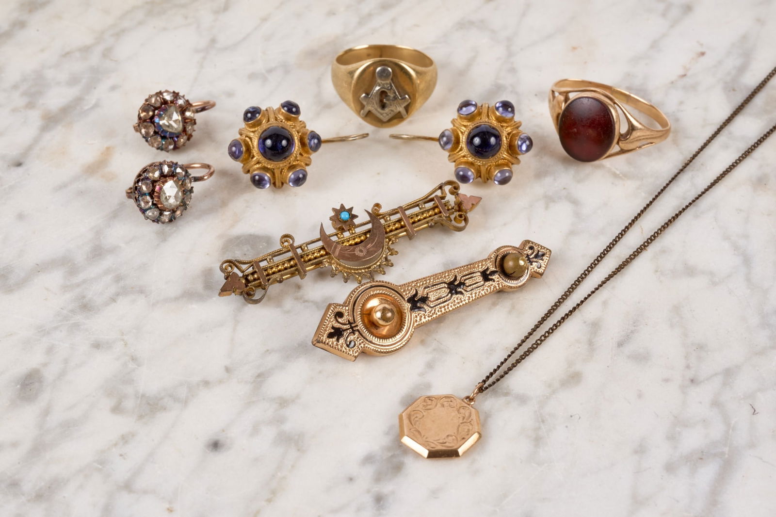 GROUPING 10K GOLD JEWELRY (1 of 16)