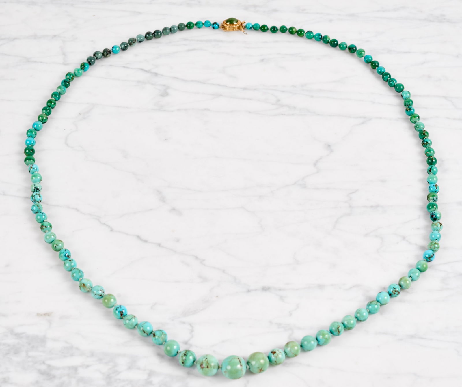 GRADUATED TURQUOISE BEAD NECKLACE w 14K GOLD CLASP (1 of 5)