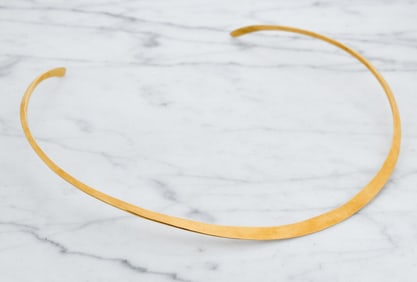 OLD NEWBURY CRAFTERS 18k GOLD COLLAR NECKLACE