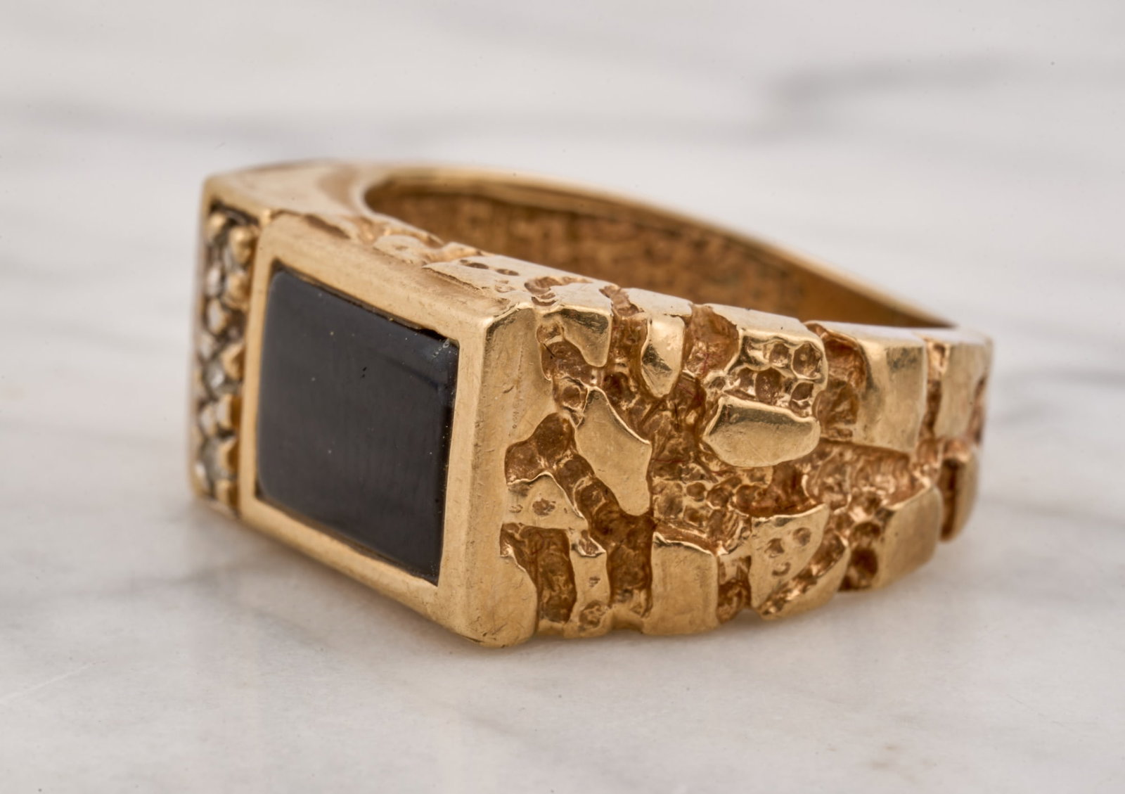 MEN'S 14k GOLD RING set with ONYX & DIAMONDS (1 of 9)