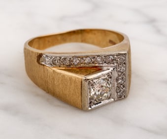 MEN'S 14k  GOLD and DIAMOND RING