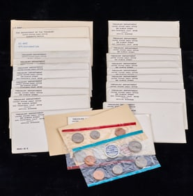 (22) UNITED STATES UNCIRCULATED MINT SETS