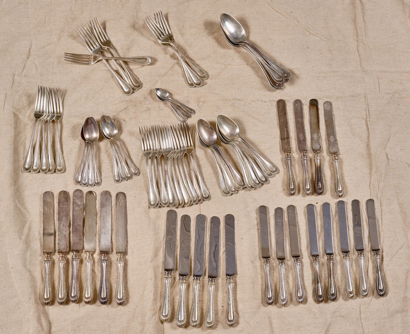 R. WALLACE & SONS STERLING SILVER FLATWARE SET (1 of 5)
