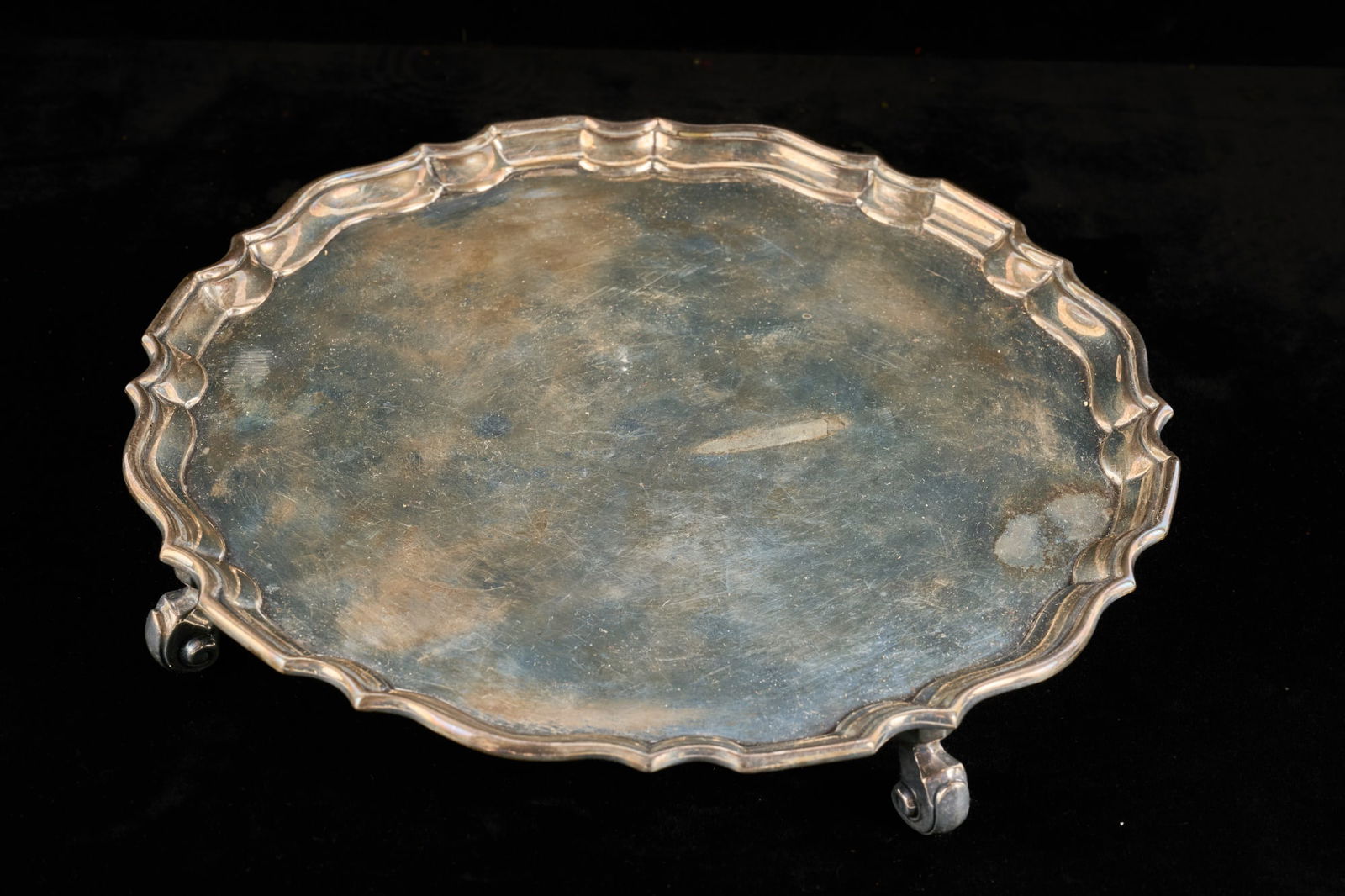 HAWKSWORTH, EYRE & CO LTD STERLING SILVER SALVER (1 of 6)