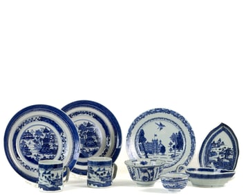 GROUPING BLUE & WHITE CHINESE EXPORT WARES