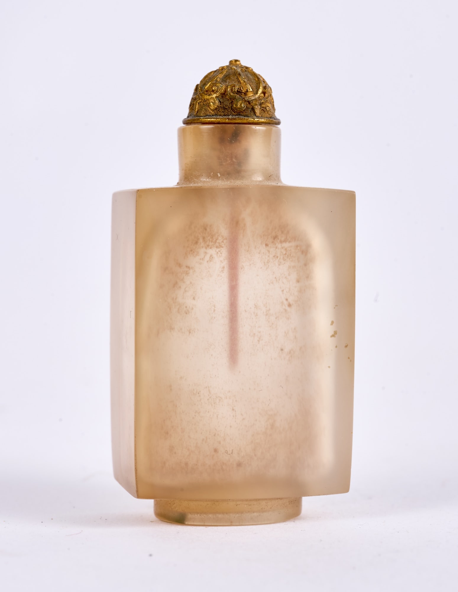 CHINESE CRYSTAL SNUFF BOTTLE: With gilt stopper. 2 1/4 inches. Condition: Break to spoon.