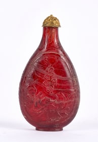 CARVED CHINESE RUBY-RED GLASS SNUFF BOTTLE