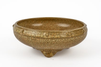 CHINESE TAN CRACKLE GLAZE CERAMIC FOOTED BOWL