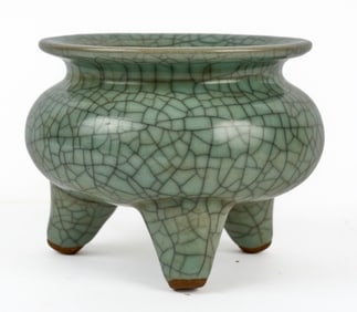 CHINESE CELADON CRACKLE GLAZE CERAMIC CENSER