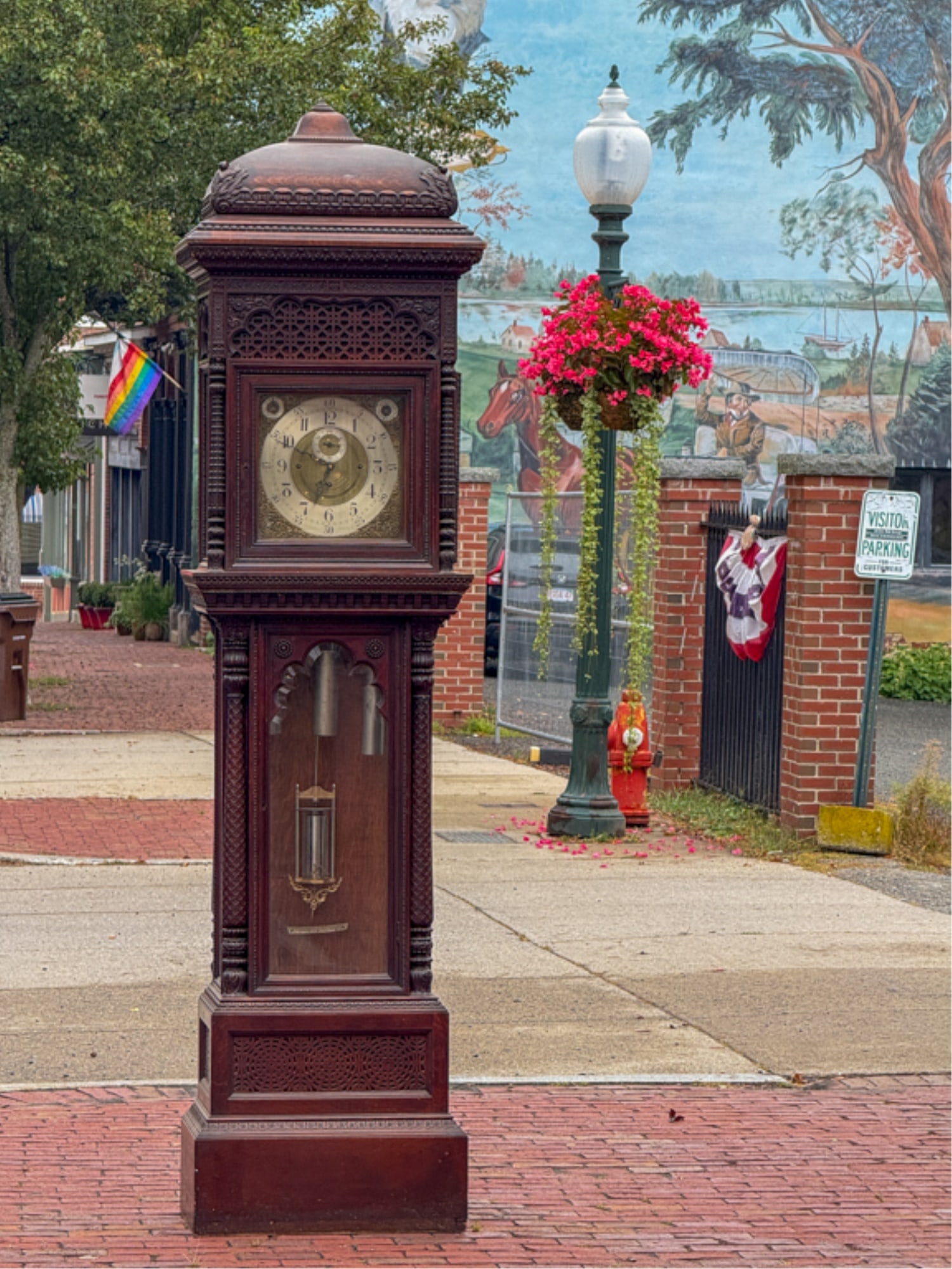 AHMEDABAD WOOD CARVING CO QUALITY TALLCASE CLOCK (1 of 19)
