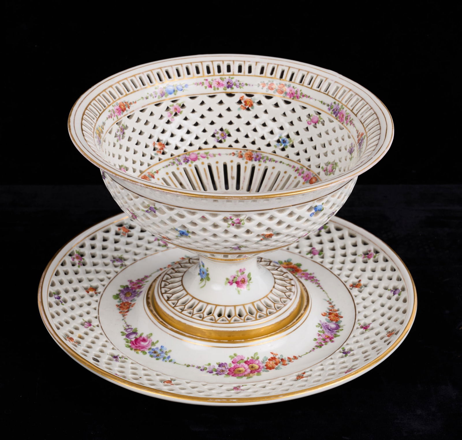 DRESDEN RETICULATED COMPOTE and UNDERPLATE (1 of 13)