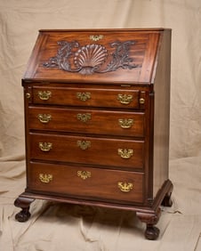 NEWPORT CHIPPENDALE MAHOGANY SLANT FRONT DESK
