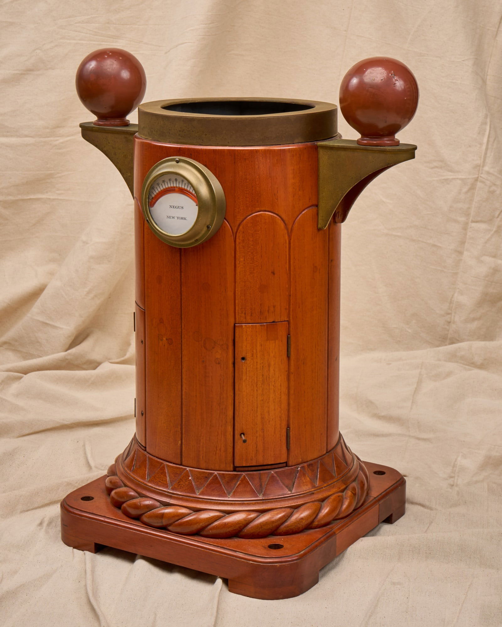 E.S. RITCHIE/NEGUS SHIPS BINNACLE (1 of 12)