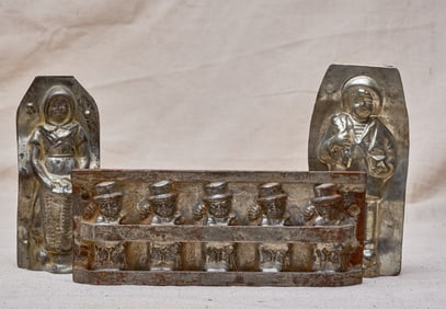 (2) FISHERMAN & WASHER WOMAN CHOCOLATE MOLDS