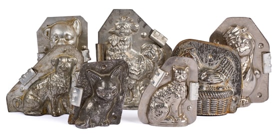 (8) ANIMAL-THEMED CHOCOLATE MOLDS