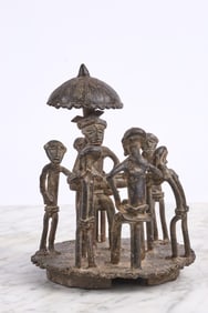 ASANTE-AKAN FIGURAL BRONZE KUDUO LID