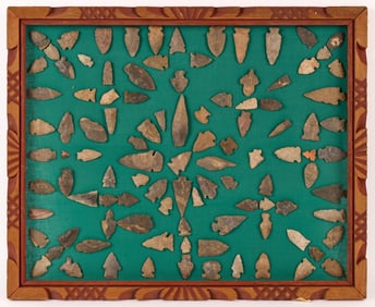 ASSEMBLAGE of NATIVE AMERICAN PROJECTILE POINTS