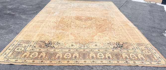 ANTIQUE OVERSIZED PERSIAN KERMAN ORIENTAL CARPET