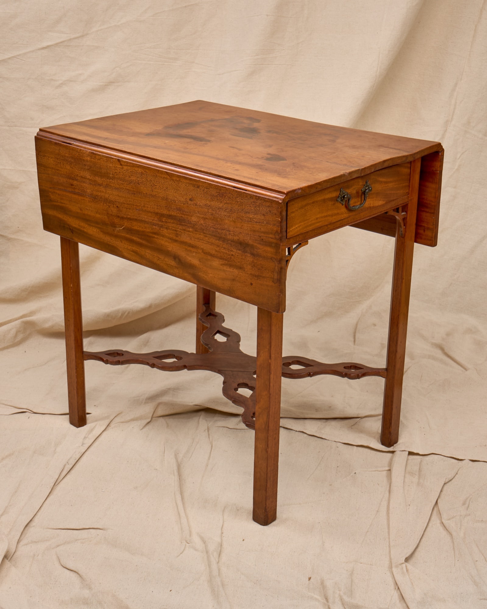 CHINESE CHIPPENDALE MAHOGANY PEMBROKE TABLE (1 of 11)