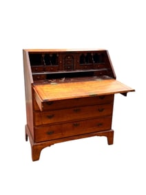 (18th c) TIGER MAPLE CHIPPENDALE SLANT FRONT DESK