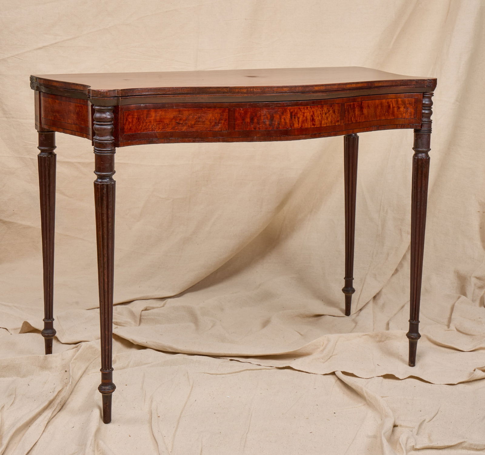 (18th c) SHERATON BOSTON GAME TABLE (1 of 20)