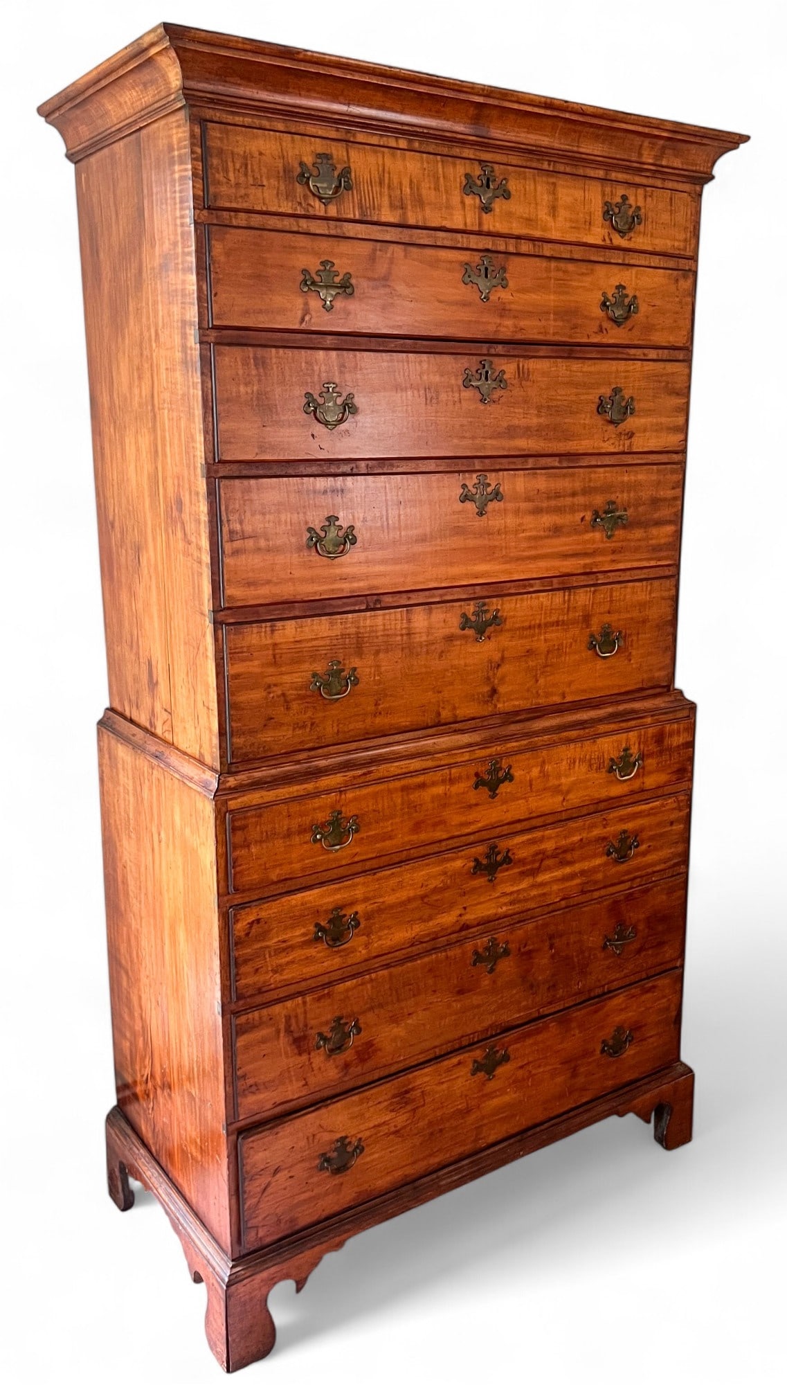 (18th c) NEW HAMPSHIRE TIGER MAPLE CHEST ON CHEST (1 of 8)
