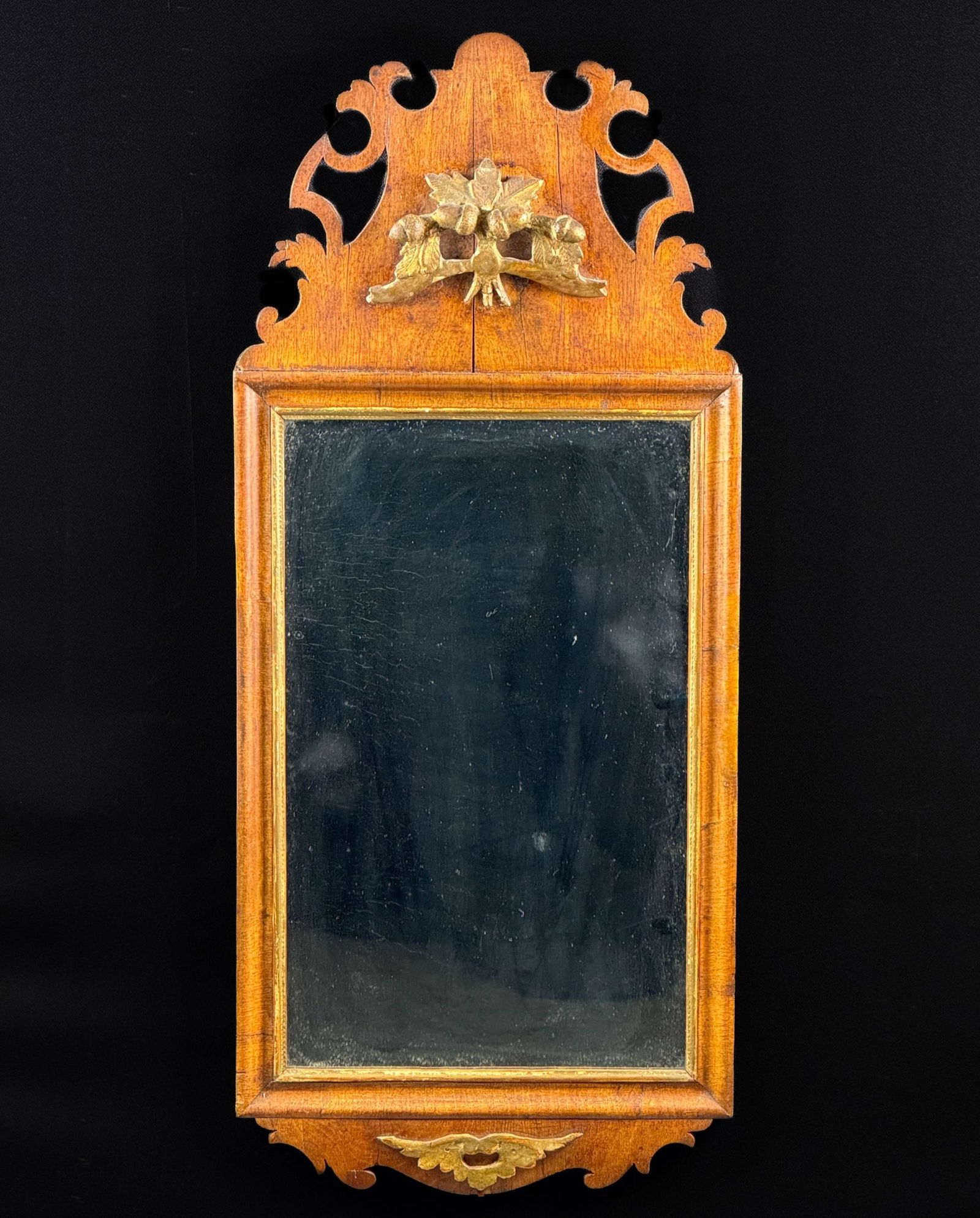 (18th c) CARVED & GILT CHIPPENDALE MIRROR (1 of 11)