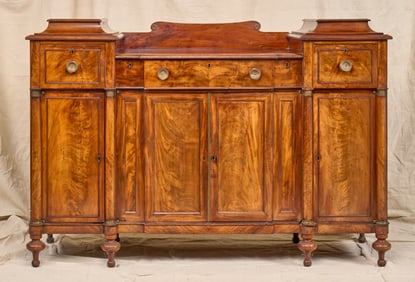 DIMINUTIVE AMERICAN FEDERAL MAHOGANY SIDEBOARD