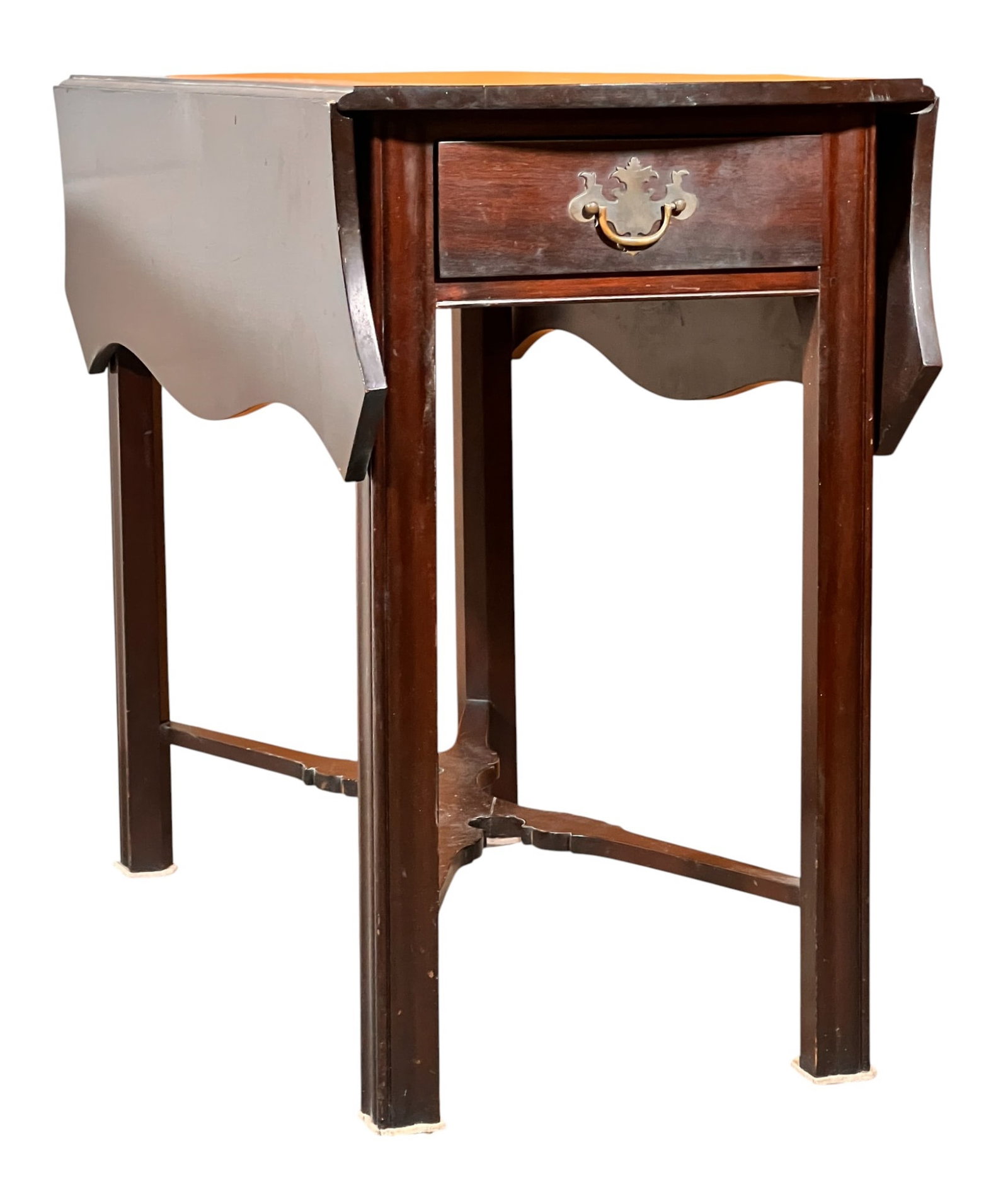 WALLACE NUTTING BLOCK SIGNED PEMBROKE TABLE: Wallace Nutting block signed Chippendale style mahogany Pembroke table with shaped top, X-stretcher base, molded legs. 27 3/4 x 17 x 36 inches closed; 27 3/4 x 35 1/2 x 36 inches open.