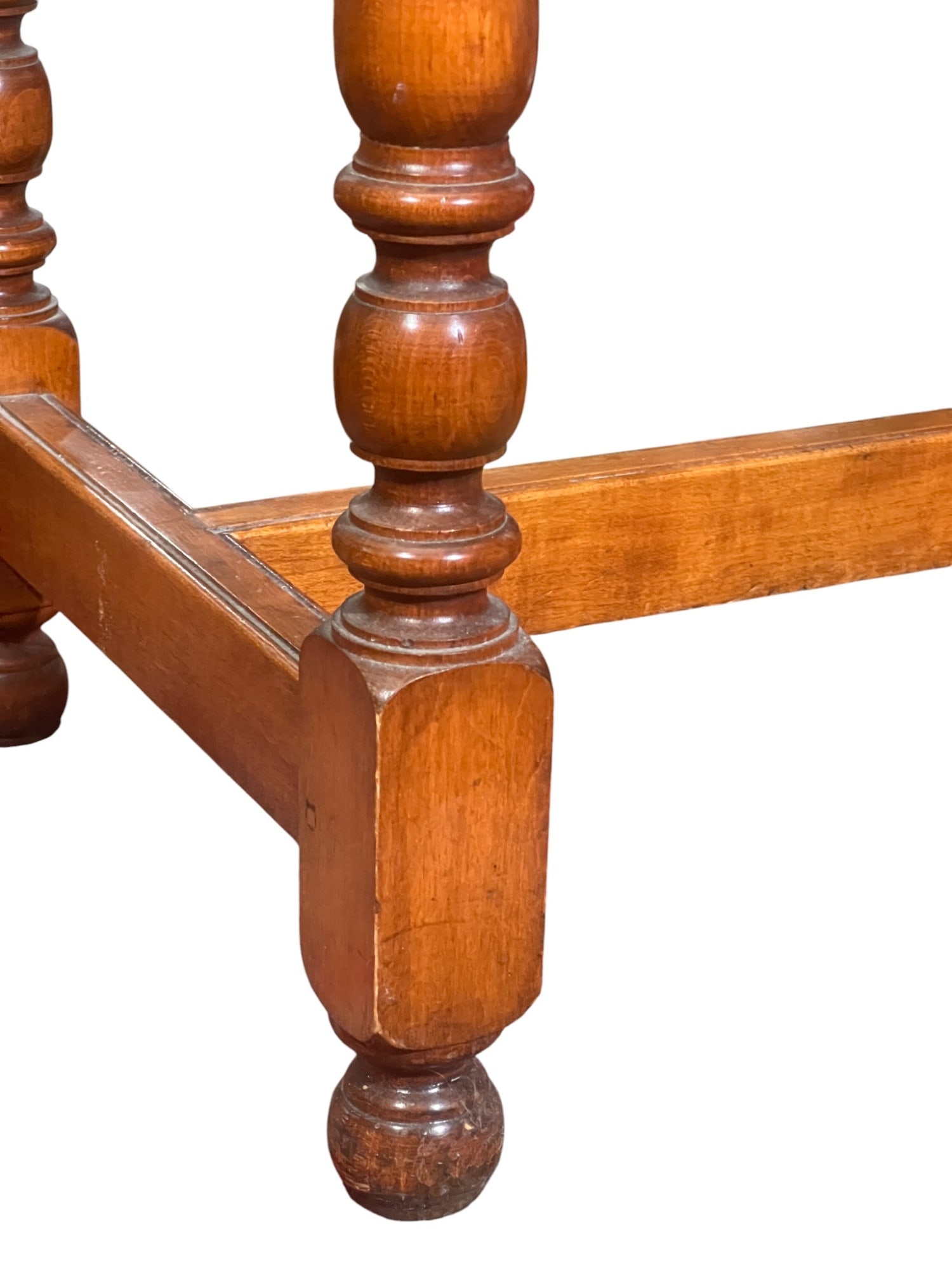 WALLACE NUTTING BLOCK SIGNED TAVERN TABLE - 2