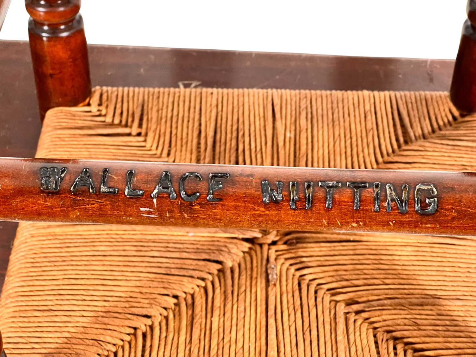 WALLACE NUTTING BLOCK SIGNED RUSH FOOTSTOOL - 4